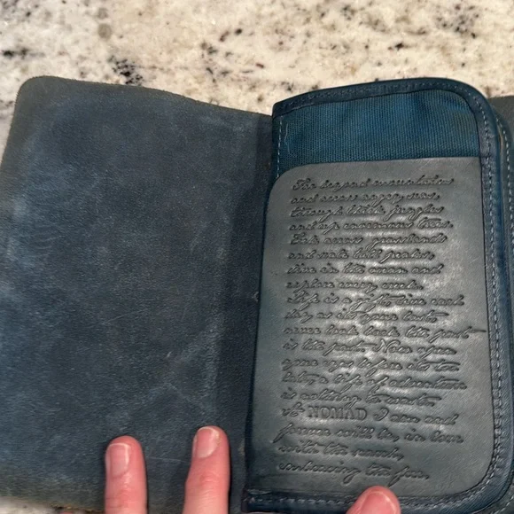 Old Trend Modern Vintage, Nomad Carry-all-wallet - Picture 3 of 7